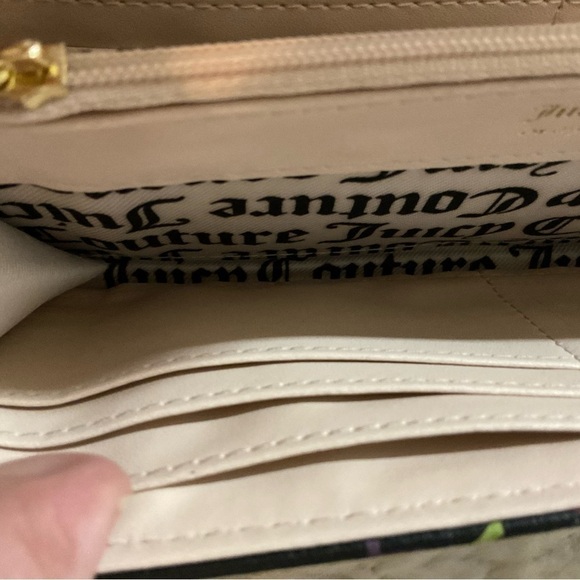 Juicy Coutre Wallet - Picture 2 of 2